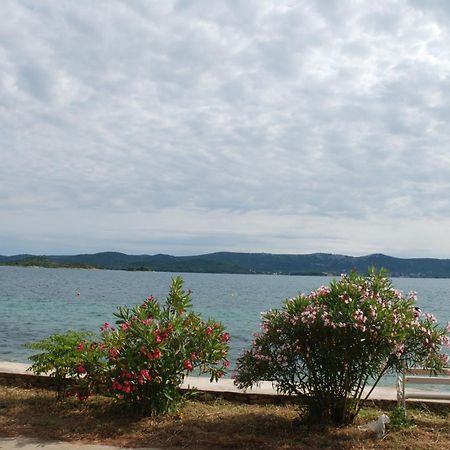 5 Meters From The Sea With Private Beach - 70M2 Colibri Sunset Apartments Sveti Petar  Extérieur photo