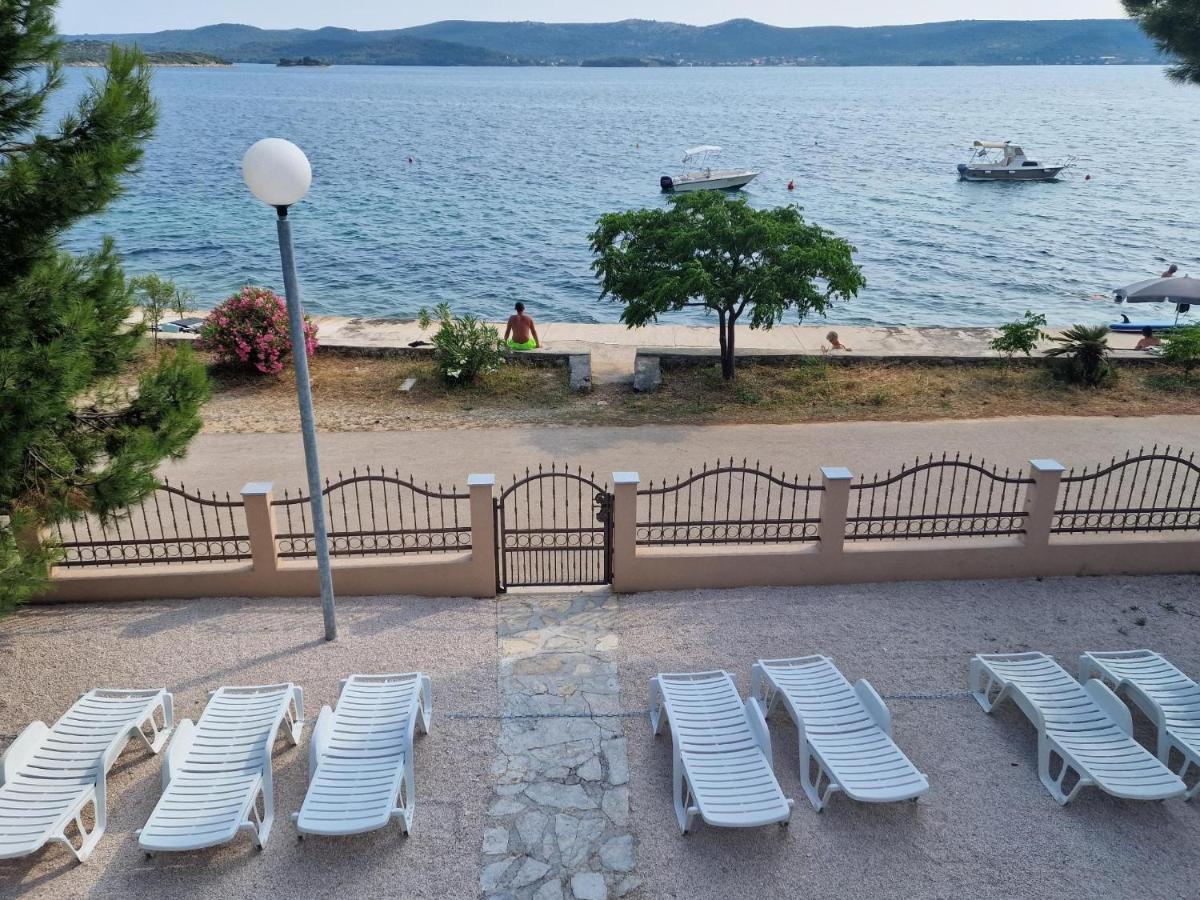 5 Meters From The Sea With Private Beach - 70M2 Colibri Sunset Apartments Sveti Petar  Extérieur photo